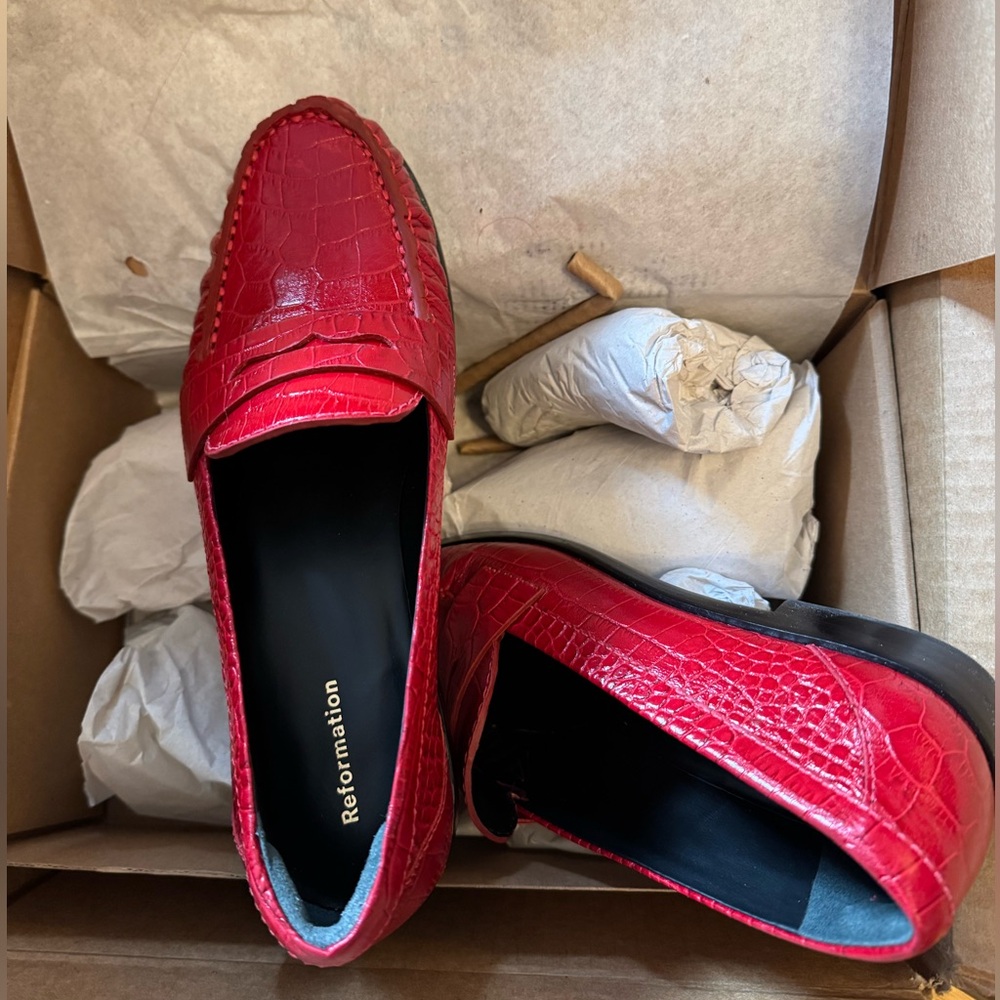Red Croc Reformation Loafers NWT